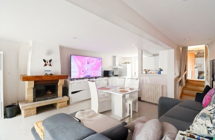Maison Individuelle de  Centre Bourg - 5 pièces  - 4 chambres - Terrain de 505 m² - MAGNAC LAVAL   (87) — photo 4