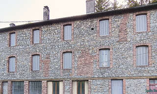 Immeuble  243 m² à vendre à La Monnerie-le-Montel (63650)