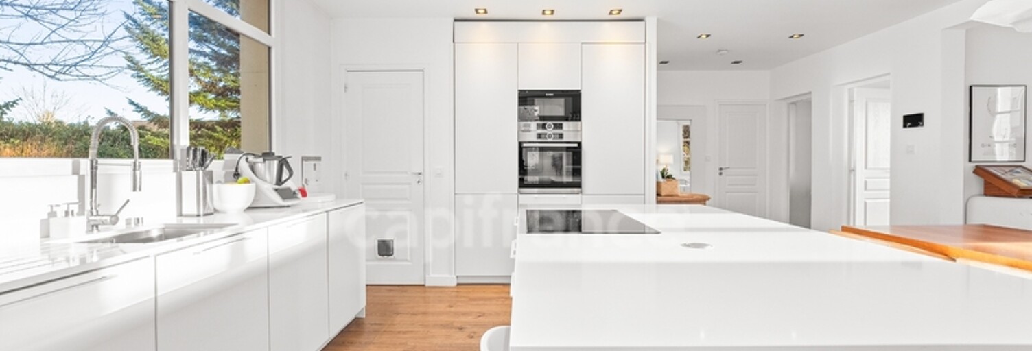 Maison 6 Pièces 207 m² à vendre à Divonne-les-Bains (01220)