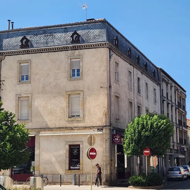 Immeuble  617100 €