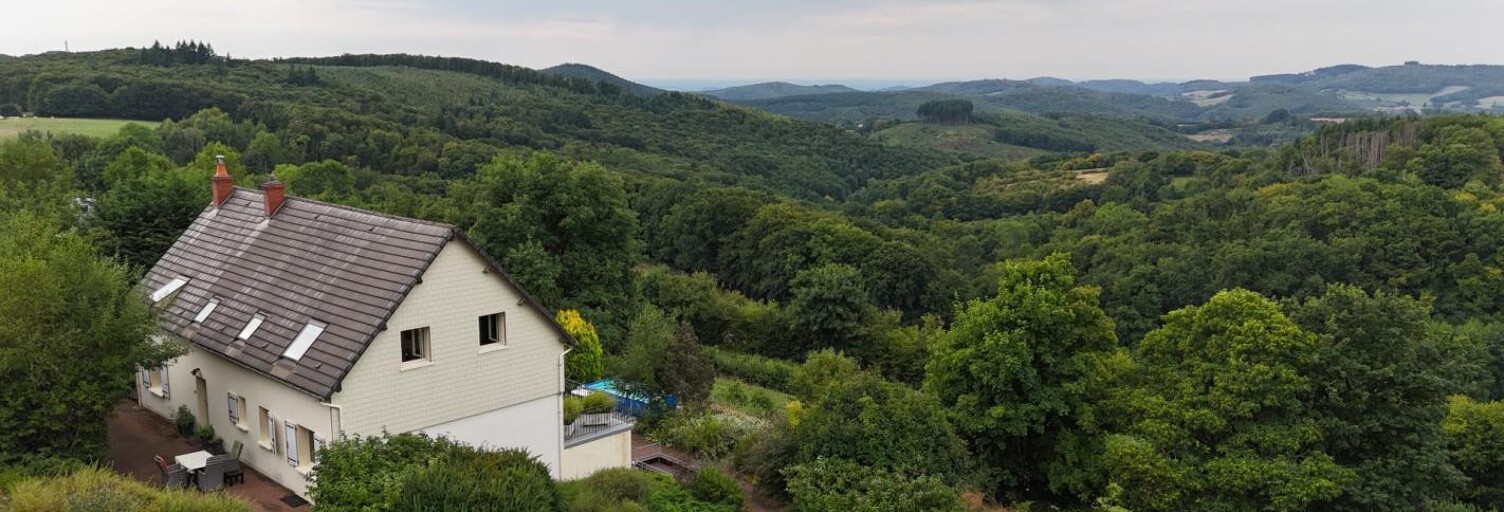 Maison 7 Pièces 270 m² à vendre à Villapourçon (58370)