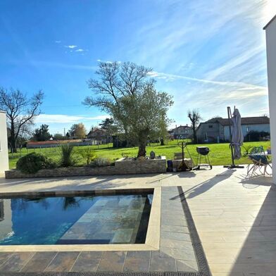 Maison 6 pièces 499000 €