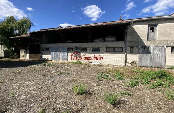 Vente maison 9 pièces 240 m² Arcis-sur-Aube (10700) — photo 2