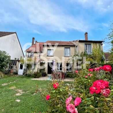 Maison 9 pièces 84300 €