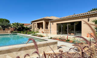 Maison 5 Pièces 231 m² à vendre à Saint-Rémy-de-Provence (13210)