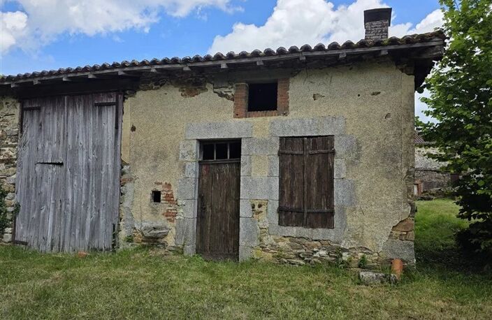 Maison de 5 chambres et maisons à rénover, St Christophe, 16 — photo 3