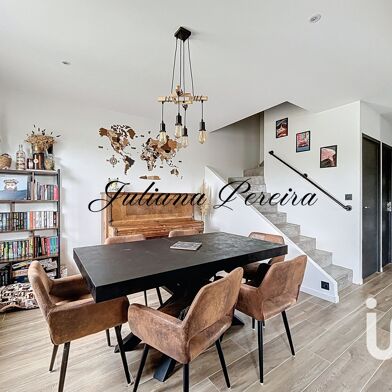 Maison 7 pièces 374000 €