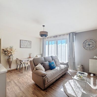 Appartement 4 pièces 285000 €