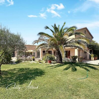 Maison 7 pièces 749000 €