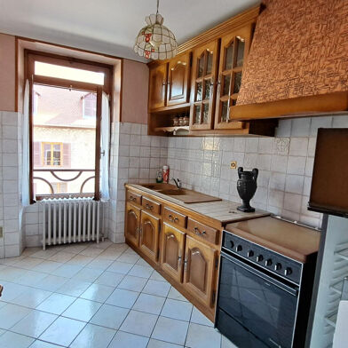 Maison 11 pièces 240000 €