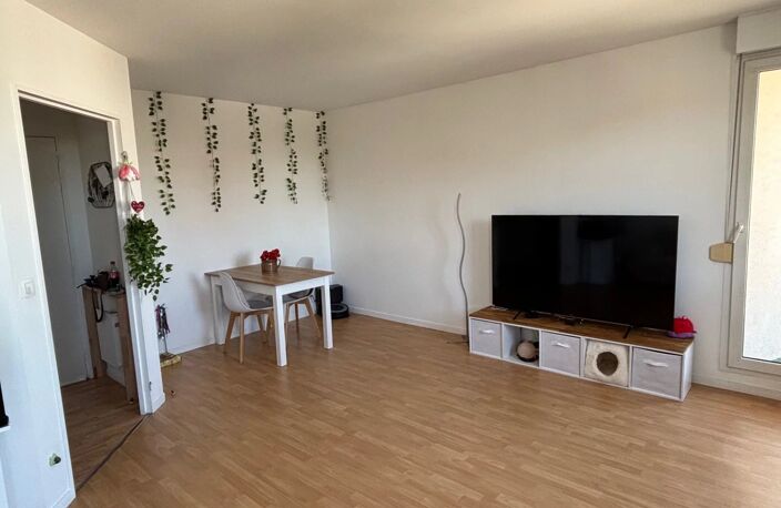 A LOUER - Appartement 2 pièces MAINVILLIERS — photo 3