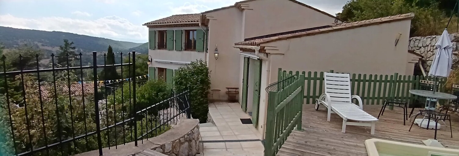 Maison 4 Pièces 112 m² à vendre à Coursegoules (06140)