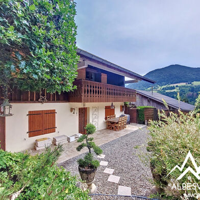 Maison 9 pièces 660000 €