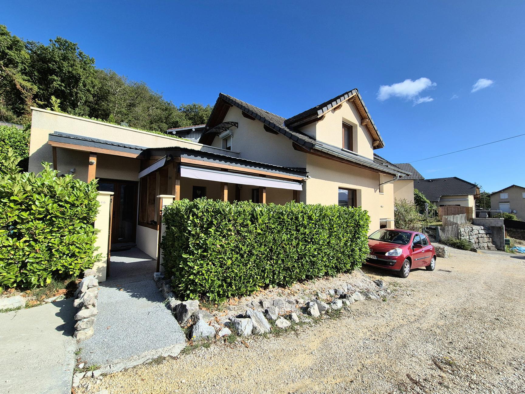 Maison 95m² — Grésy-sur-Aix