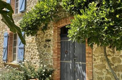 Maison en pierre — photo du bien