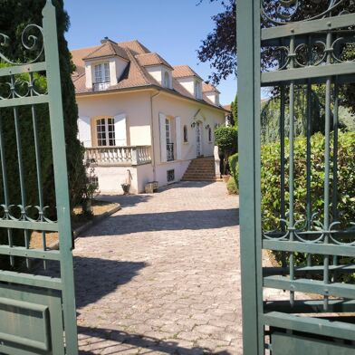 Maison 13 pièces 460000 €