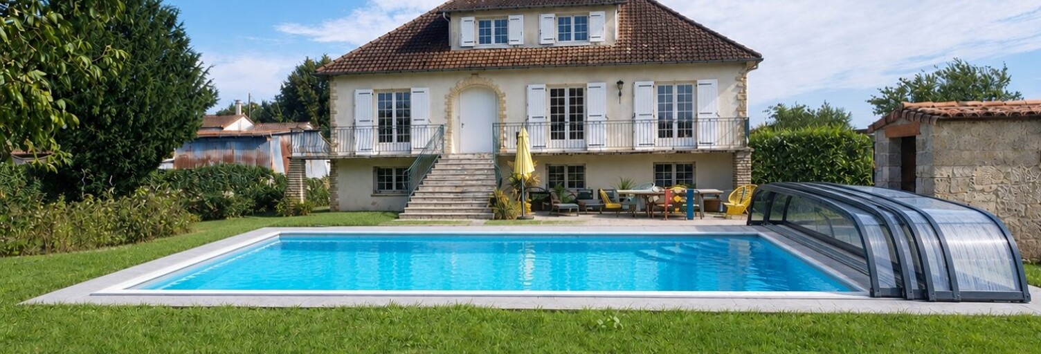 Maison 8 Pièces 205 m² à vendre à Vouillé (79230)