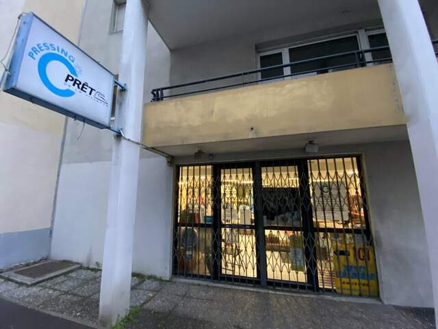 LOCAL COMMERCIAL à CEDER — photo du bien