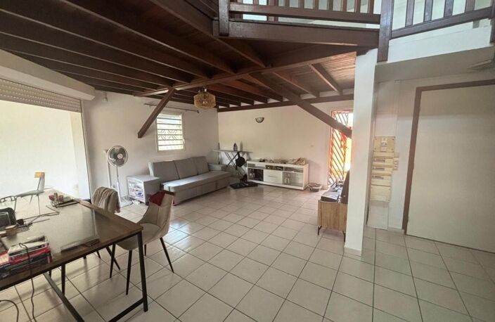 ENSEMBLE IMMOBILIER SITUE DANS LE SECTEUR RECHERCHE DU LAC BLEU — photo 3