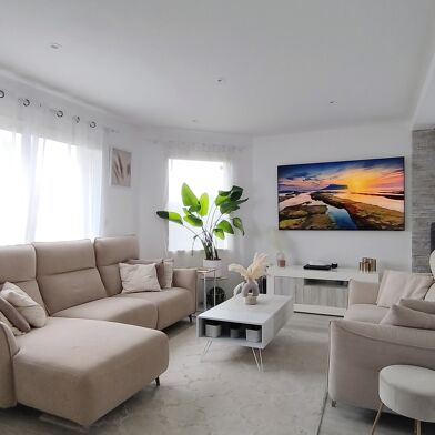 Maison 5 pièces 332000 €