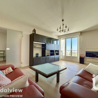 Appartement 4 pièces 299900 €