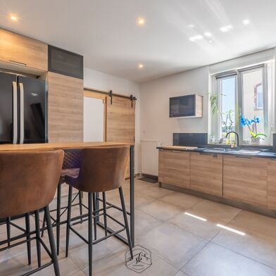 Maison 6 pièces 305000 €