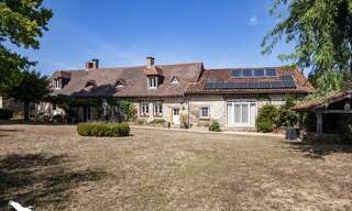 Maison 7 Pièces 232 m² à vendre à Mialet (24450)