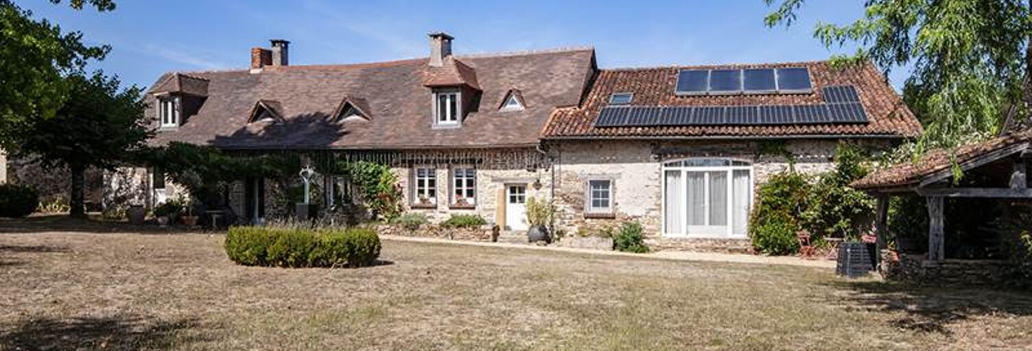 Maison 7 Pièces 232 m² à vendre à Mialet (24450)