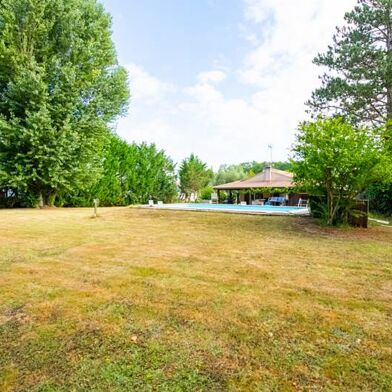 Maison 6 pièces 406536 €