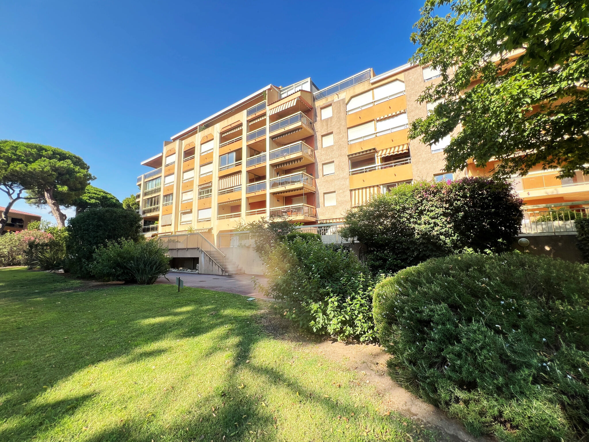 Appartement  T2 à vendre Hyères 83400