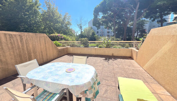 Appartement 2 pièces  à vendre Hyères 83400