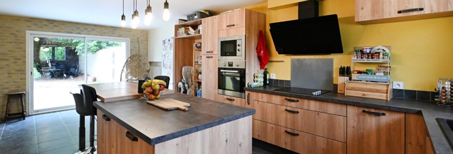 Maison 7 Pièces 167 m² à vendre à Ruffec (16700)