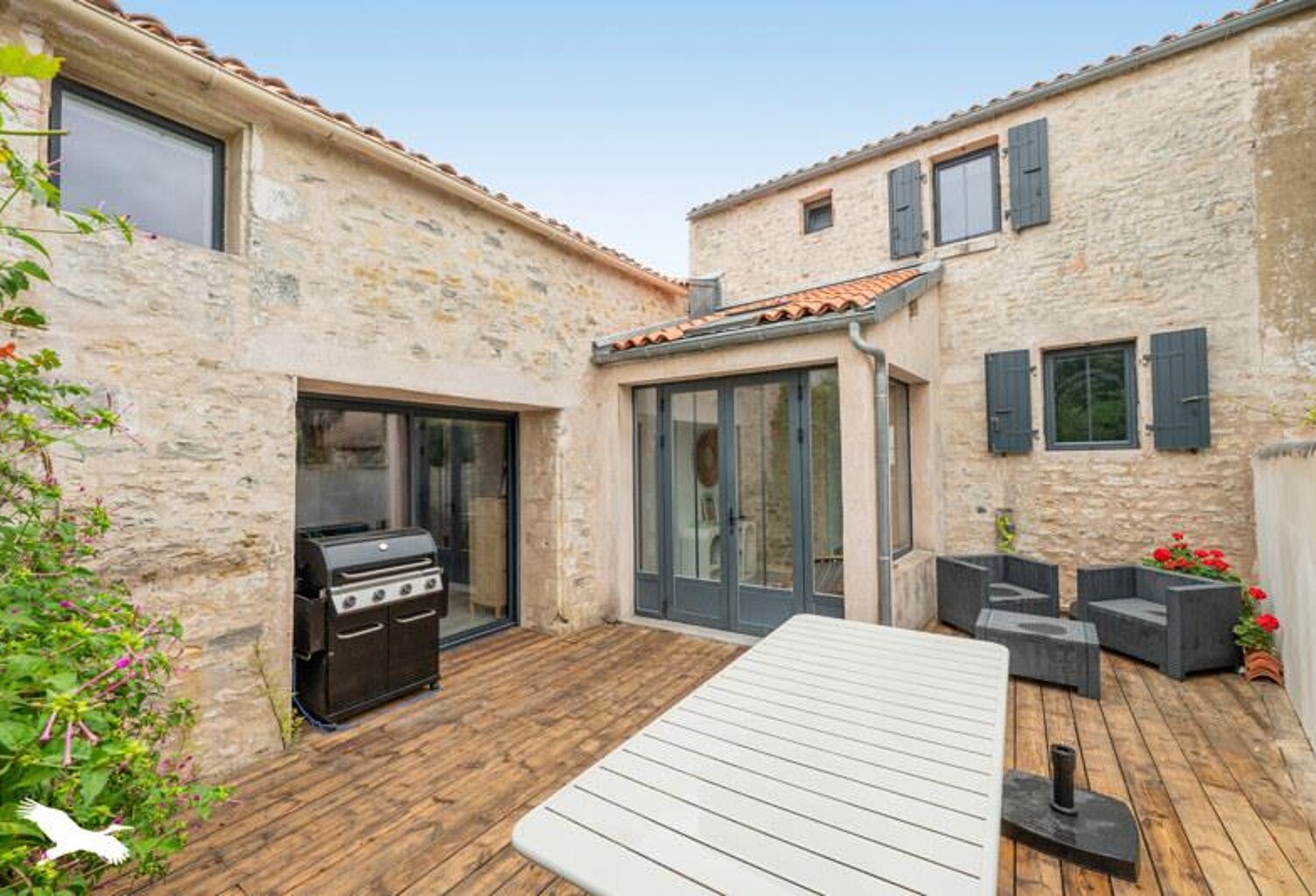 Vente maison 4 pièces 105 m² Saint-Denis-d'Oléron (17650) — photo 1