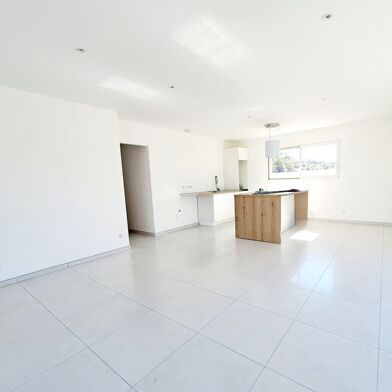 Maison 4 pièces 296000 €