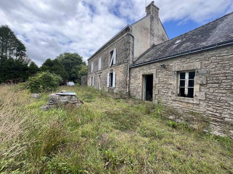 Maison en pierre de 4 pièces principales — photo 1