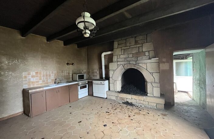 Maison en pierre de 4 pièces principales — photo 2