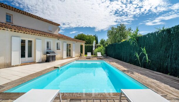 Villa / Maison 6 pièces  à vendre Saint-Cyr-sur-Mer 83270