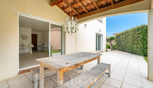 Villa / Maison 6 pièces  à vendre Saint-Cyr-sur-Mer 83270