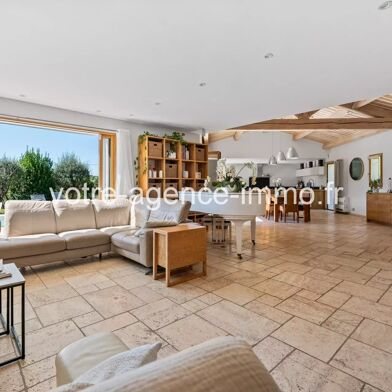 Maison 6 pièces 990000 €