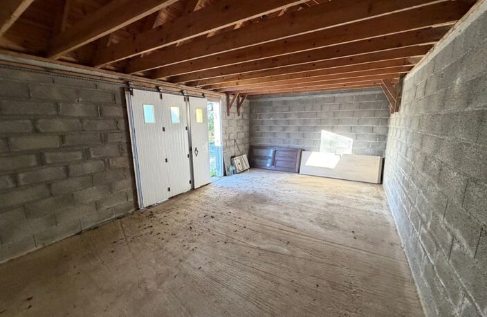 EXCLUSIVITÉ - Maison à vendre 3 pièces à Landeleau avec très beau jardin (29) — photo 5