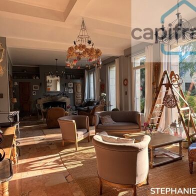 Maison 13 pièces 302000 €