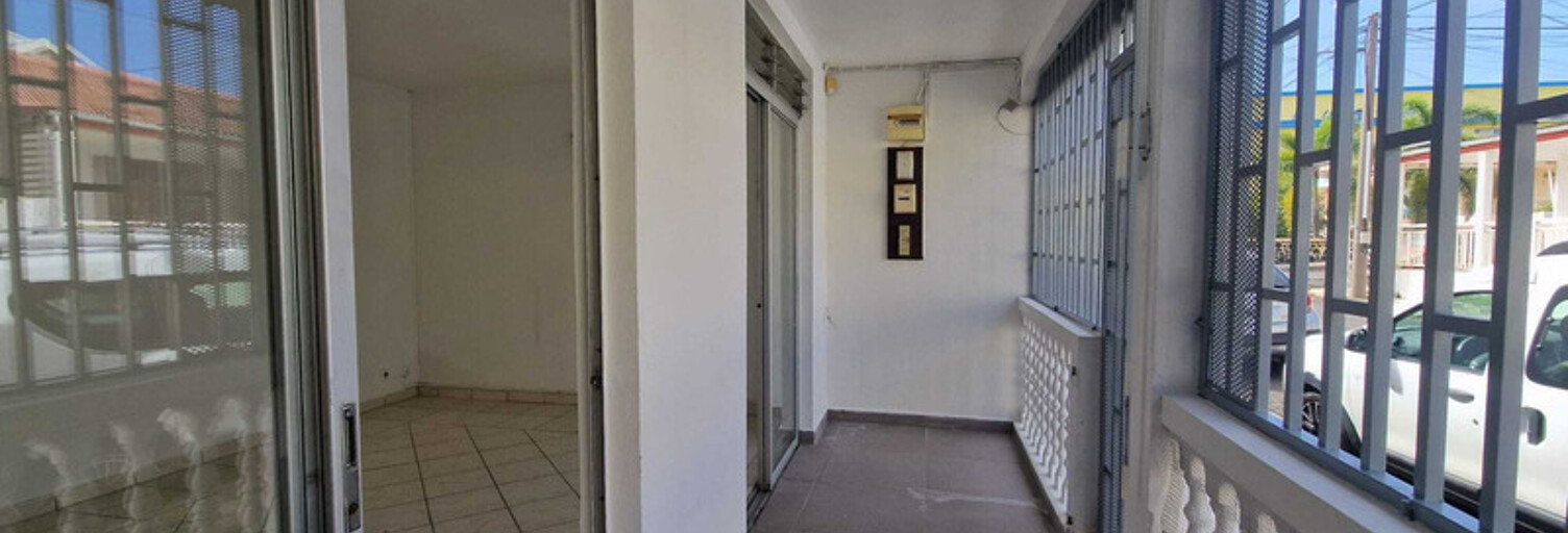 Maison 3 Pièces 63 m² à louer à Petit-Bourg (97170)