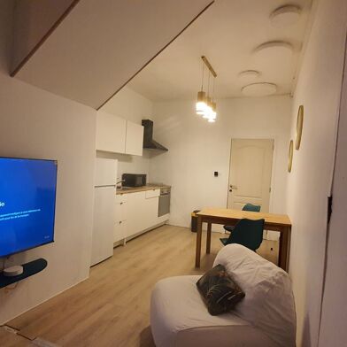 Appartement 1 pièces 700 €