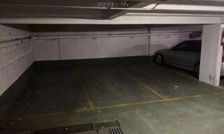 Garage   m² à vendre à Paris 15 (75015)