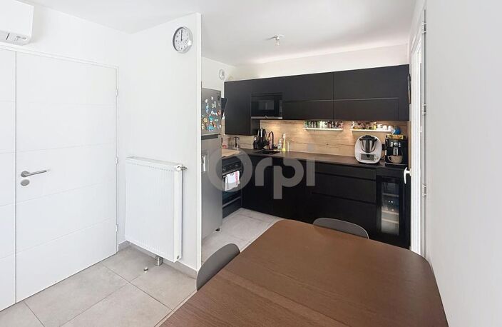 À vendre - Appartement T3 récent avec jardin privatif et piscine – Le Muy (83) — photo 5