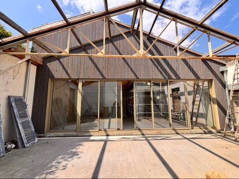 Loft au coeur de ville avec patio — photo 1