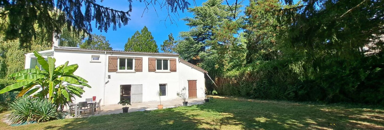Maison 7 Pièces 123 m² à vendre à Lévis-Saint-Nom (78320)