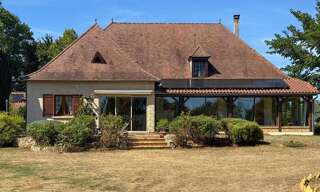 Maison 12 Pièces 275 m² à vendre à Mauzac-et-Grand-Castang (24150)