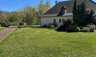 Maison 12 Pièces 275 m² à vendre à Mauzac-et-Grand-Castang (24150)