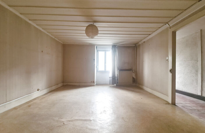SPECIAL INVESTISSEUR : Maison 8 pièces sur 3 niveaux avec de — photo 3